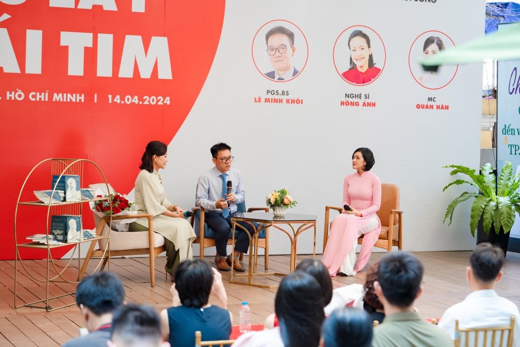 Yêu lấy trái tim