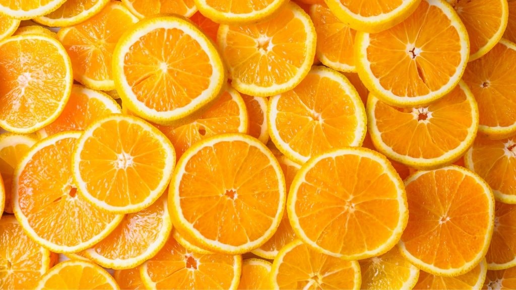 Cam, chanh và bưởi là nguồn cung cấp vitamin C dồi dào