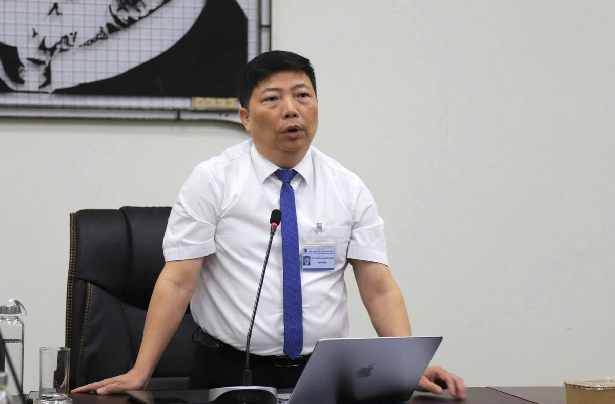 Ông Nguyễn Vũ Trung - viện trưởng Viện Pasteur TP.HCM - chủ trì hội nghị với 20 tỉnh thành phía Nam trong tình hình dịch sởi đang diễn biến hết sức phức tạp - Ảnh: THU HIẾN
