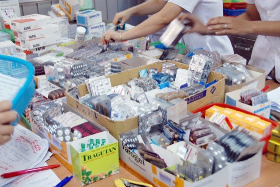 2. Chuyển đổi phương thức đấu thầu thuốc từ riêng lẻ sang đấu thầu gộp cho tuyến y tế cơ sở nhằm đáp ứng đủ cơ số thuốc cho trạm y tế