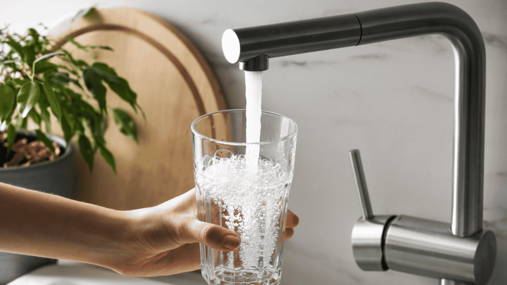 Các nhà khoa học xác định được hợp chất mới có trong nước máy