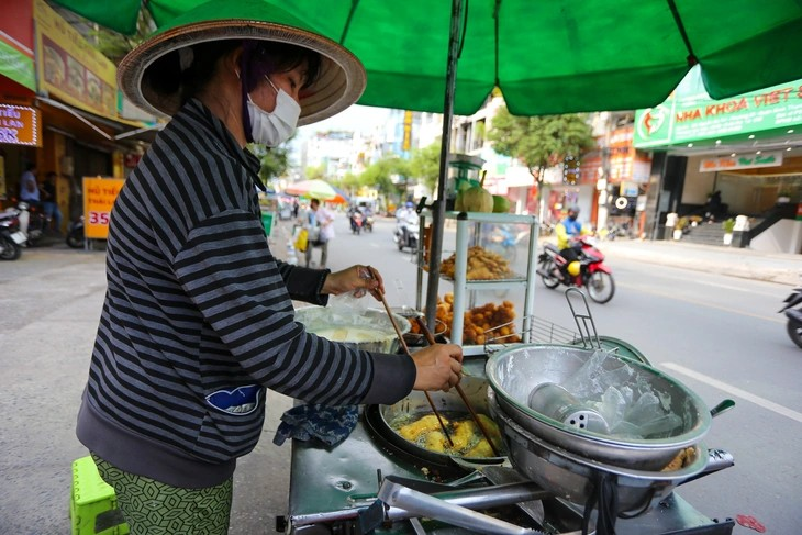 Người lao động tại thành thị có thu nhập từ 3 triệu đồng trở xuống là người có thu nhập thấp - Ảnh: P.NGUYÊN