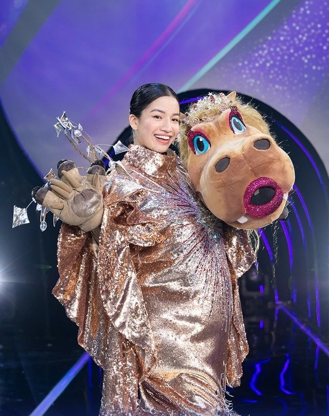 The Masked Singer - Lâm Bảo Ngọc - Hippo Happy