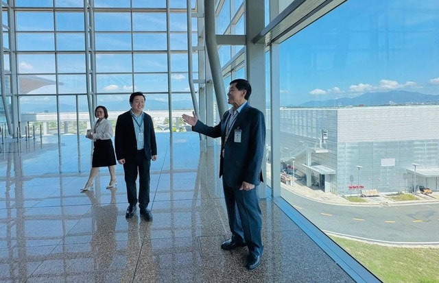 Doanh nhân Johnathan Hạnh Nguyễn - Chủ tịch Tập đoàn Liên Thái Bình Dương (IPPG), Chủ tịch HĐQT Công ty Cổ phần Nhà ga quốc tế Cam Ranh - gắn dấu ấn với sự tăng tưởng của nhà ga Quốc tế Cam Ranh Doanh nhân Johnathan Hạnh Nguyễn - Chủ tịch Tập đoàn Liên Thái Bình Dương (IPPG), Chủ tịch HĐQT Công ty Cổ phần Nhà ga quốc tế Cam Ranh - gắn dấu ấn với sự tăng tưởng của nhà ga Quốc tế Cam Ranh