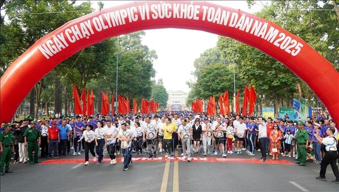 50000-nguoi-tham-gia-ngay-chay-olympic-vi-suc-khoe-toan-dan