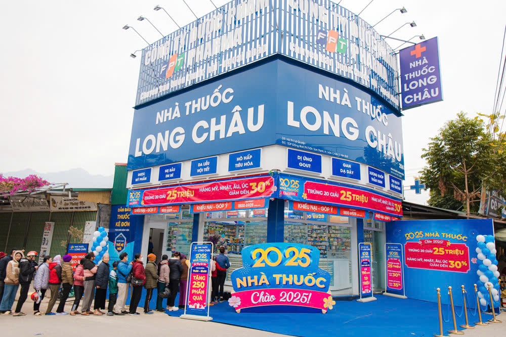 cửa hàng FPT Long Châu phân phôi mỹ phẩm Nhật Bản