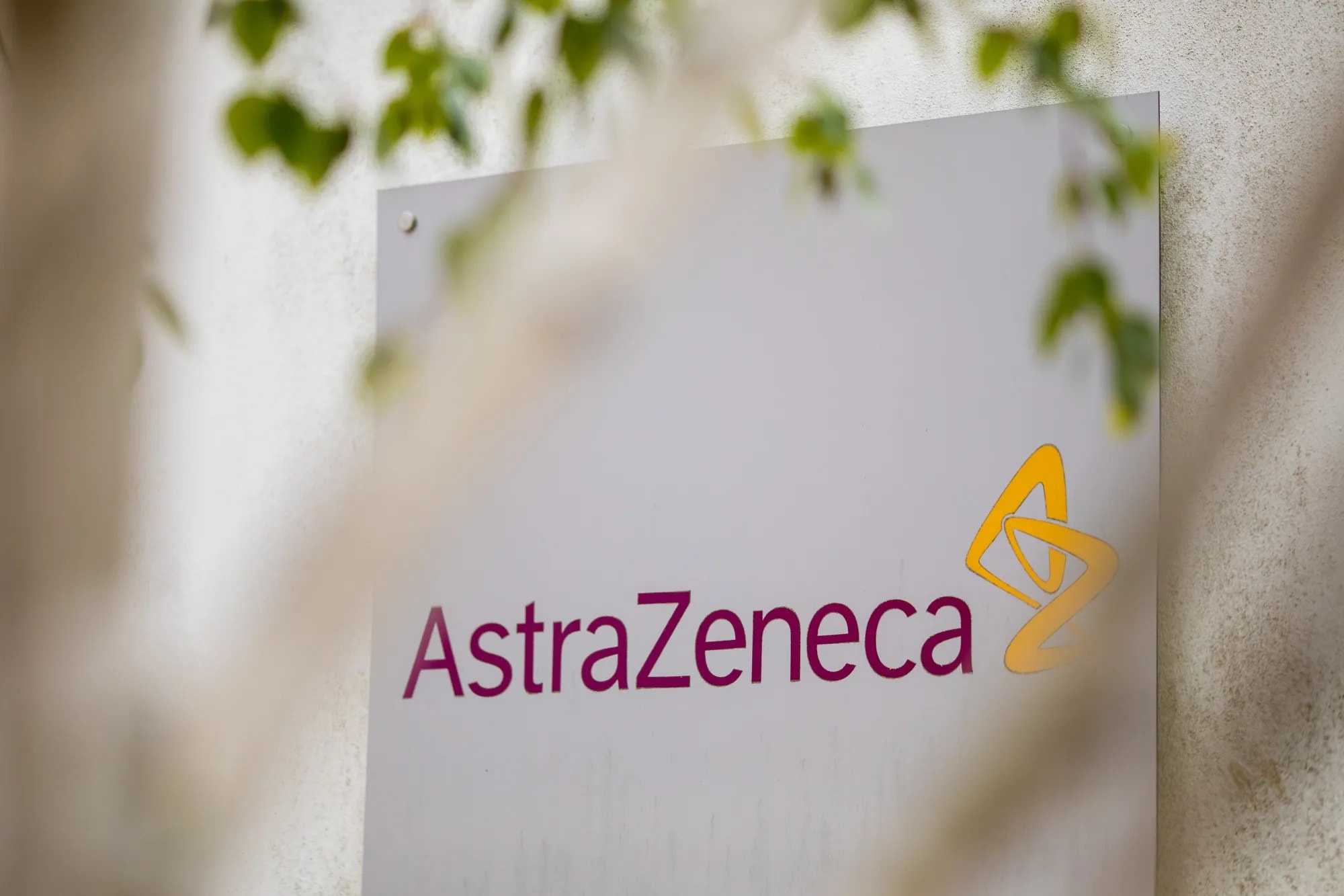 công ty AstraZeneca nghiên cứu về ung thư vú