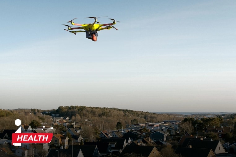drone-giao-may-soc-tim-aed-o-thuy-dien.jpg