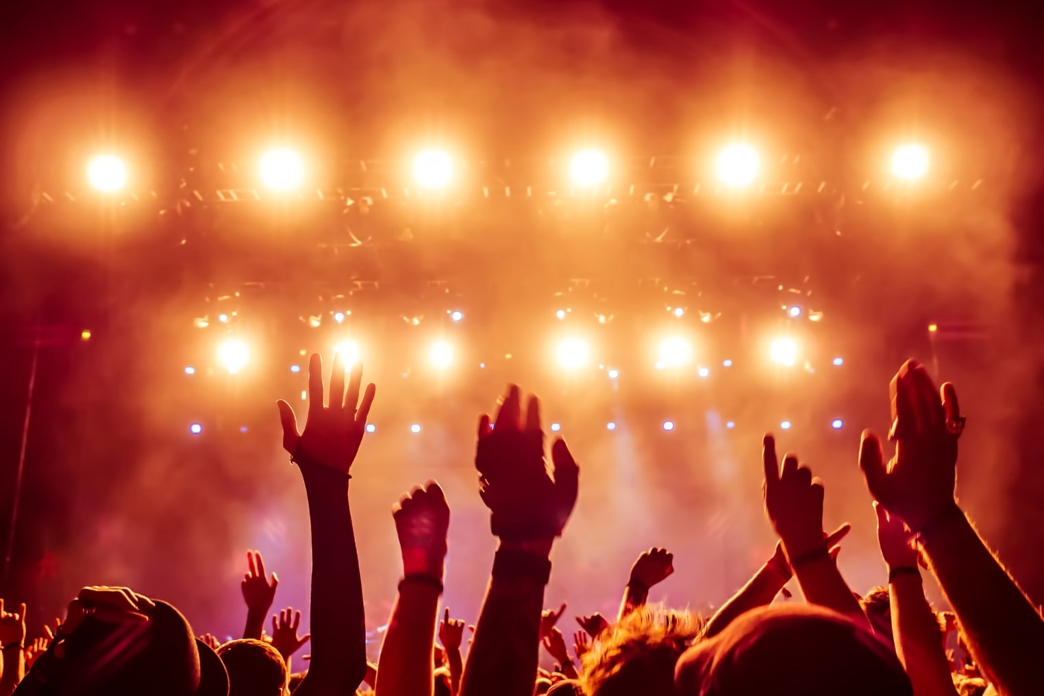 giu-nang-luong-khi-di-concert.jpg