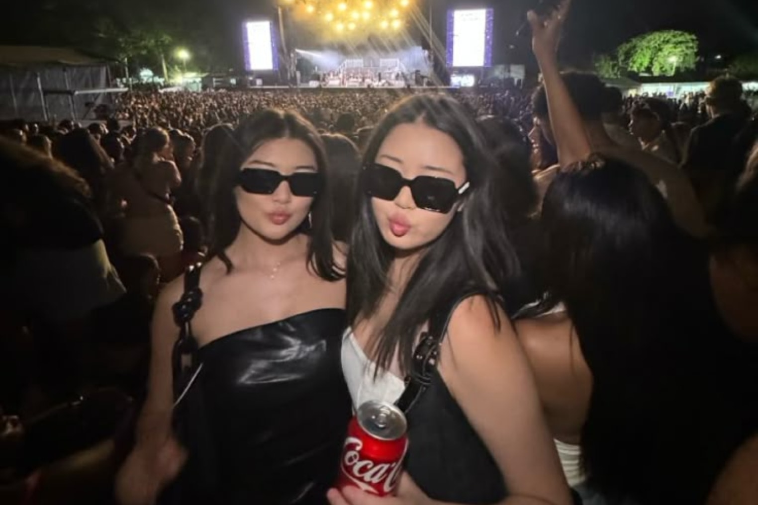 Quẩy hết mình ở concert nhưng đừng quên giữ sức.