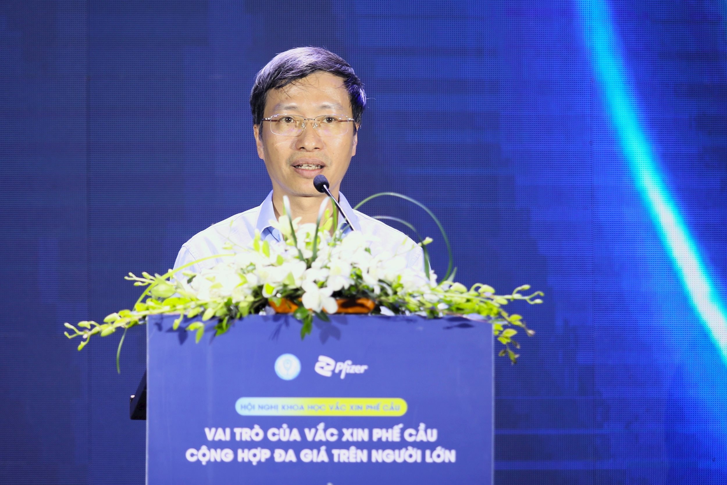 GS.TS.BS Phan Trọng Lân, Chủ tịch Hội Y học Dự phòng Việt Nam cho biết việc ứng dụng vắc-xin phổ rộng và tăng tỷ lệ tiêm chủng sẽ góp phần bảo vệ người dân trước phế cầu khuẩn