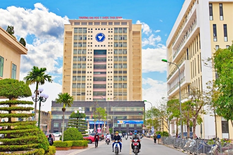 truong-dai-hoc-y-duoc-thai-binh.jpg