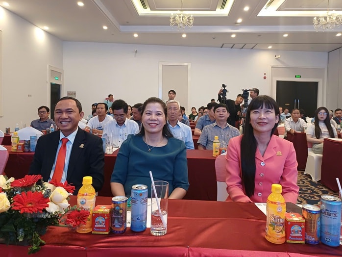Người đàn ông Cà Mau nhận thưởng từ Yến sào Khánh Hòa  - Ảnh 3.