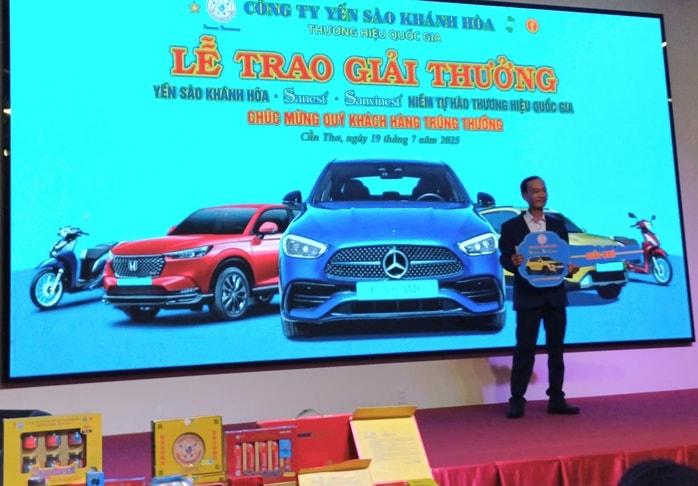 Người đàn ông Cà Mau nhận thưởng từ Yến sào Khánh Hòa  - Ảnh 7.