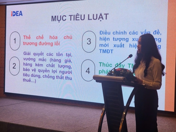 Quy định mới về livestream bán hàng thúc đẩy thương mại điện tử bền vững - Ảnh 1. Quy định mới về livestream bán hàng thúc đẩy thương mại điện tử bền vững - Ảnh 1.