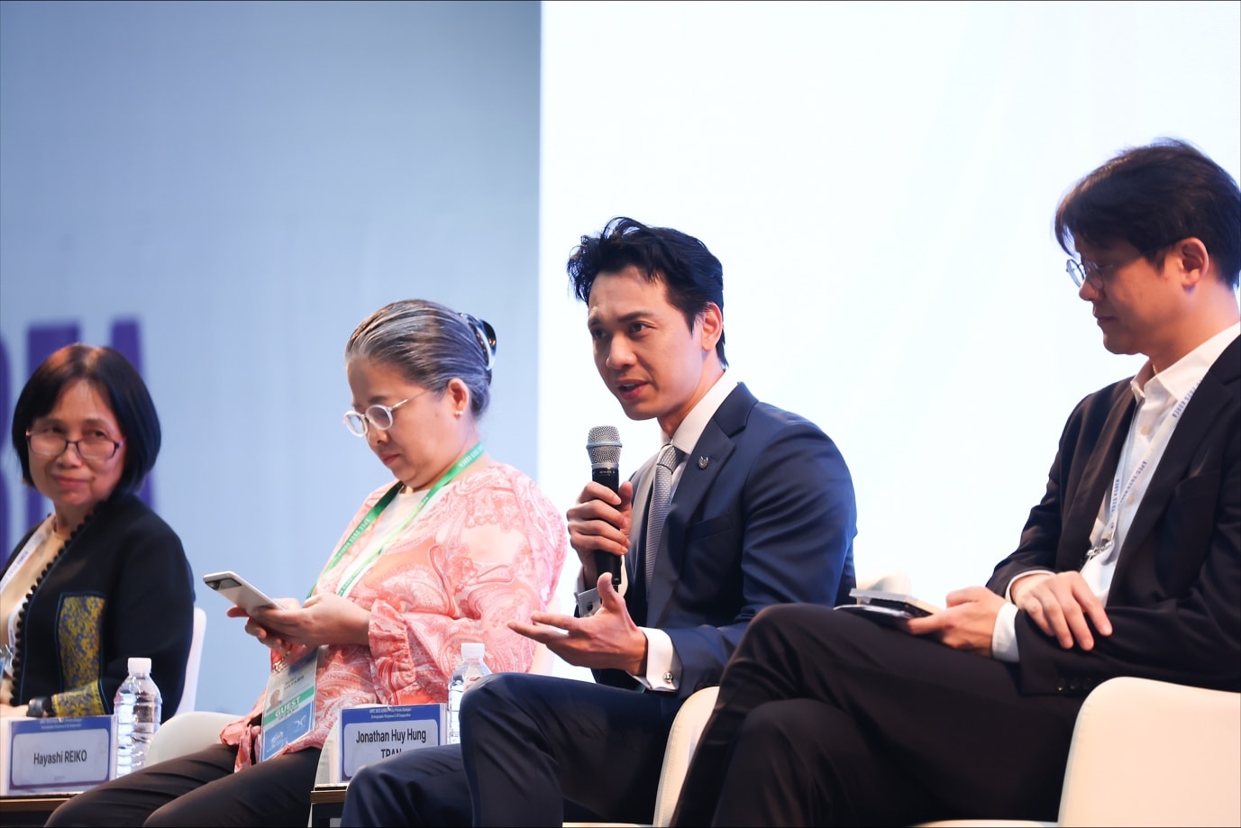 Chủ tịch HĐQT ACB Trần Hùng Huy góp tiếng nói trên diễn đàn khu vực APEC- Ảnh 1.
