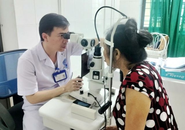 Người phụ nữ 61 tuổi bỏng mắt vì loại hạt quen thuộc - Ảnh 1.