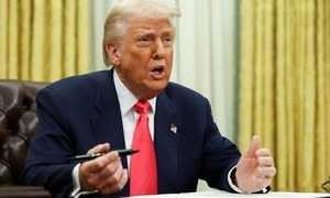 Ông Trump xem xét thuế với Nga, không lo ngại tập trận Nga - Trung Quốc - Iran