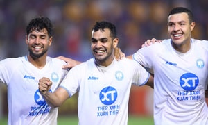 V.League vẫn còn bom tấn chuyển nhượng triệu USD