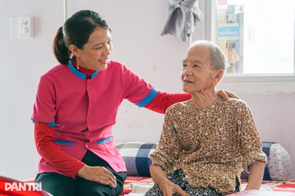 Người con của thương binh thành “con gái” chung của hàng chục người có công - 2