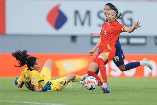 Thắng nữ Thái Lan 3-1, đội tuyển nữ Việt Nam giành Huy chương đồng AFF Cup 2025- Ảnh 3.