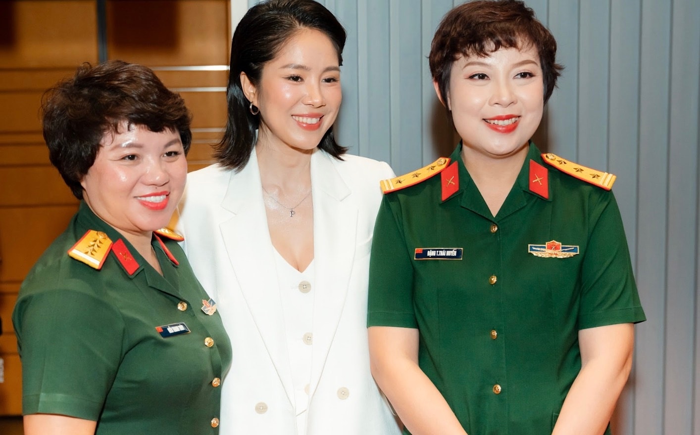 review mưa đỏ ảnh 2 review mua do anh 2