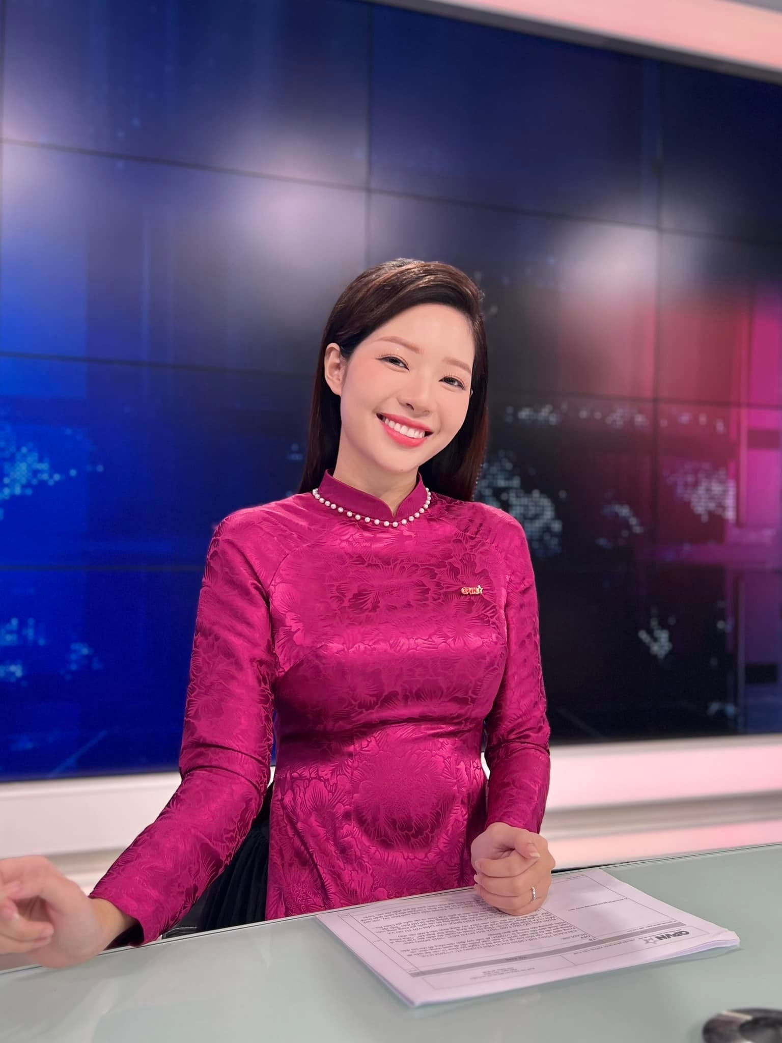 nguoi noi tieng,  thong bao nghi viec,  cong viec bao chi,  cuoc song hon nhan anh 1