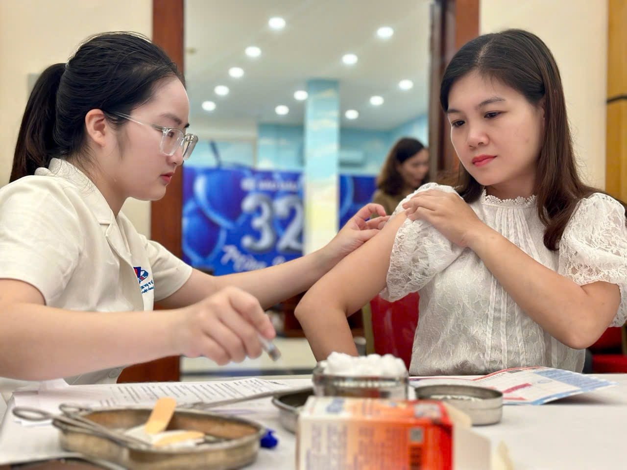 Cúm mùa và những biến chứng nguy hiểm không được xem nhẹ- Ảnh 1.