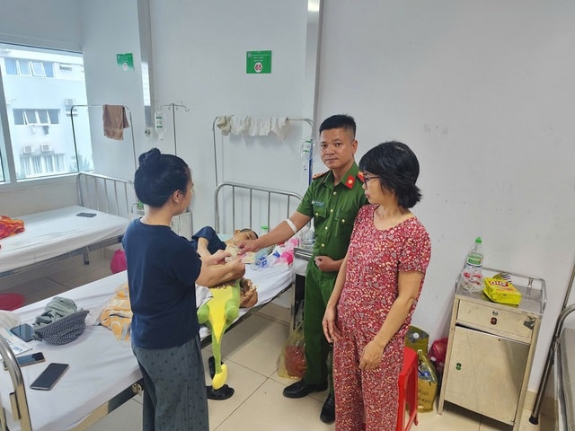 Đại úy công an vượt hơn 70km hiến tiểu cầu cứu người - Ảnh 2.