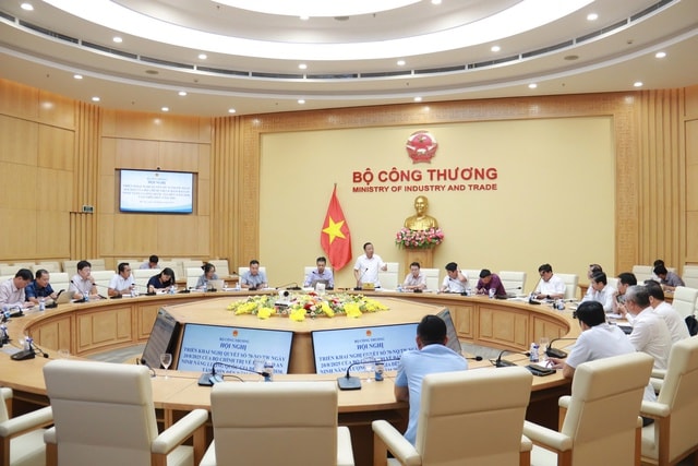 Bộ Công Thương họp triển khai Nghị quyết 70 ngay sau khi công bố- Ảnh 5.