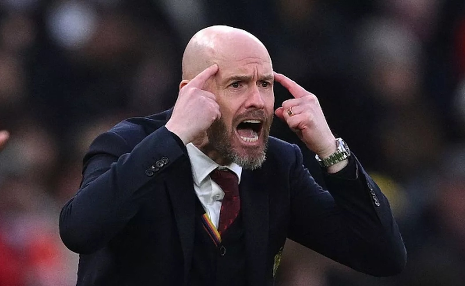 HLV Erik ten Hag bị sa thải.
