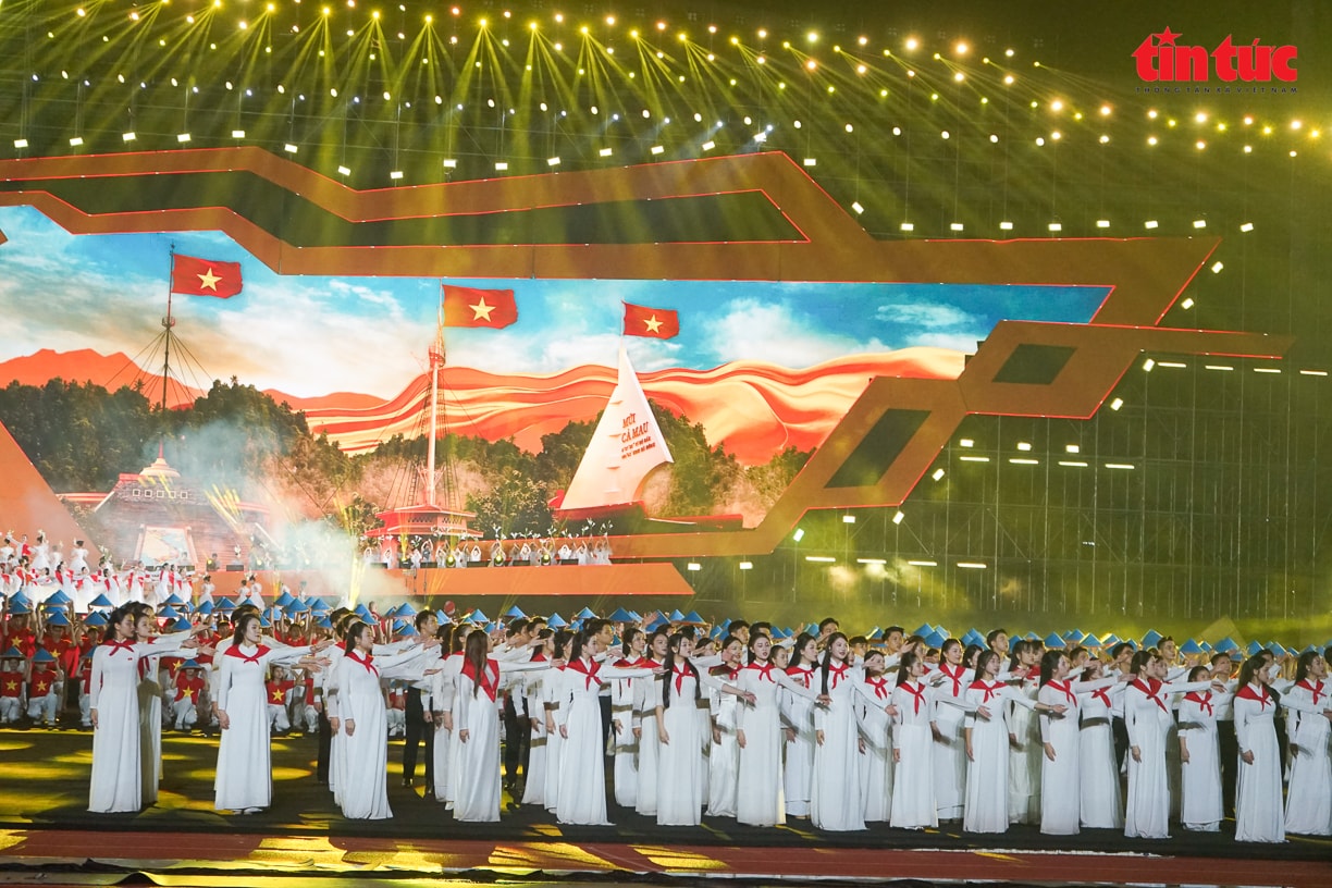 Concert Quốc gia đặc biệt: Bản hùng ca 80 năm Độc lập - Tự do - Hạnh phúc- Ảnh 6.