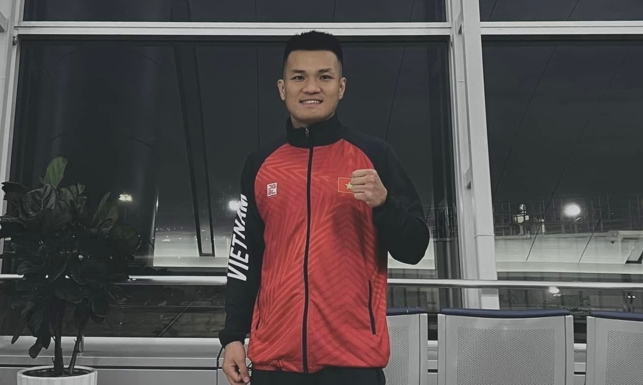 Võ sĩ Bùi Phước Tùng là quân nhân hàm Đại uý.