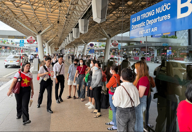 Lễ 2-9, nhiều điểm đến ở TP HCM nhộn nhịp khách du lịch- Ảnh 2. Lễ 2-9, nhiều điểm đến ở TP HCM nhộn nhịp khách du lịch- Ảnh 2.