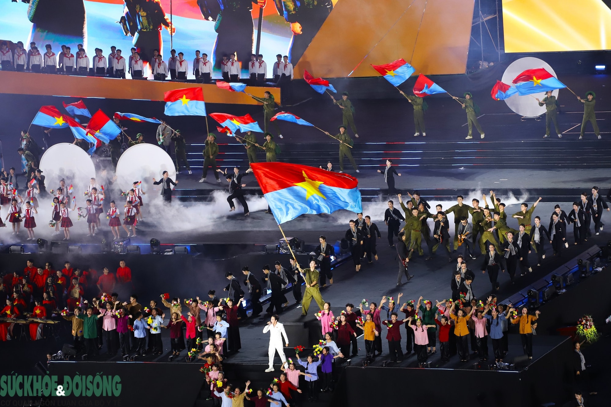 Concert Quốc gia đặc biệt '80 năm hành trình Độc lập - Tự do - Hạnh phúc': Bừng sáng khát vọng Việt Nam- Ảnh 7.