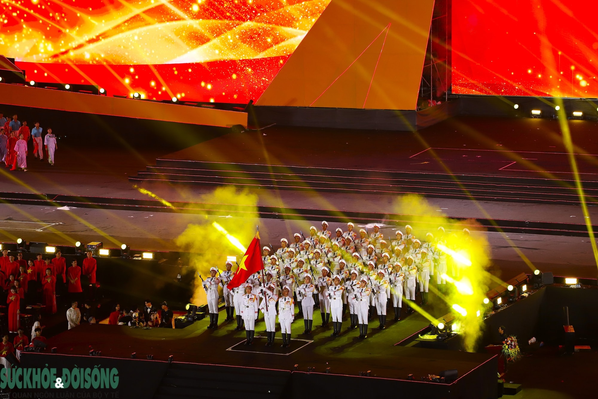 Concert Quốc gia đặc biệt '80 năm hành trình Độc lập - Tự do - Hạnh phúc': Bừng sáng khát vọng Việt Nam- Ảnh 8.