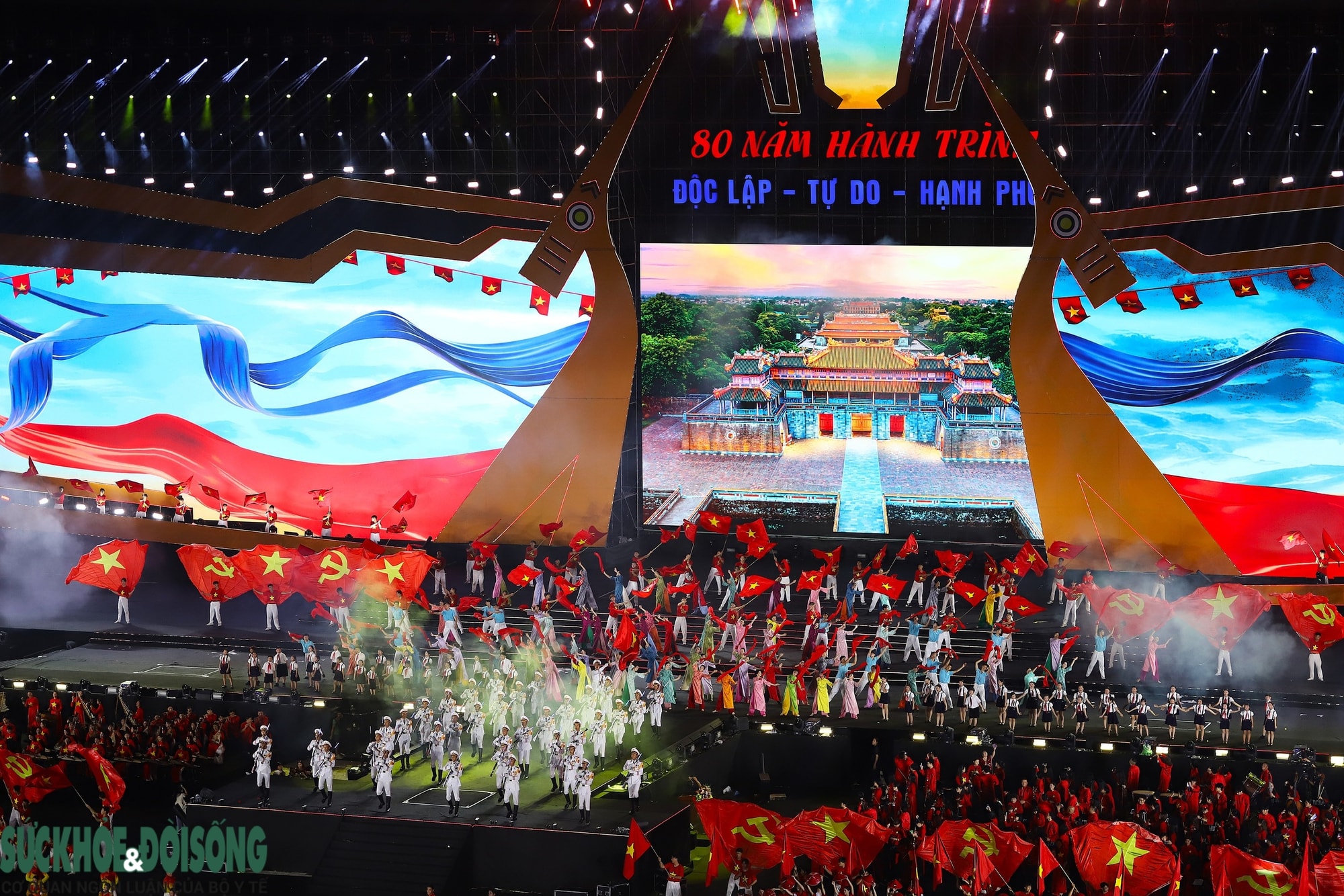 Concert Quốc gia đặc biệt '80 năm hành trình Độc lập - Tự do - Hạnh phúc': Bừng sáng khát vọng Việt Nam- Ảnh 10.