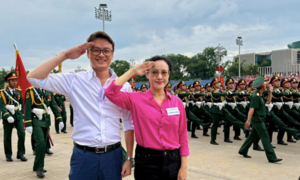 Hai biên tập viên VTV đọc thuyết minh trong lễ diễu binh, diễu hành A80 là ai?