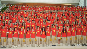 Huyền Trang, Viết Danh và hơn 30 ca sĩ hòa giọng trong MV mừng Quốc khánh 2/9