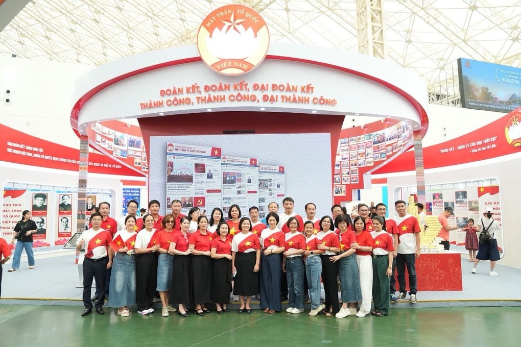 6 ngày đón gần 4 triệu khách, VEC khẳng định khả năng tổ chức sự kiện quy mô lớn - 6 6 ngày đón gần 4 triệu khách, VEC khẳng định khả năng tổ chức sự kiện quy mô lớn - 6