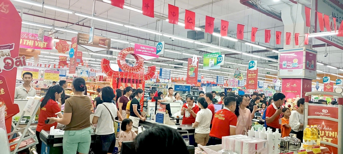 Co.opmart tặng hơn 10.000 hộp sữa - tiếp sức học sinh đến trường- Ảnh 3.