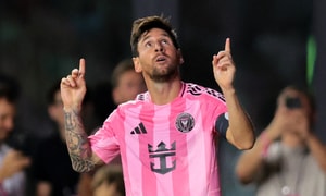 Messi lập siêu phẩm ghi bàn, kiến tạo trong 10 phút