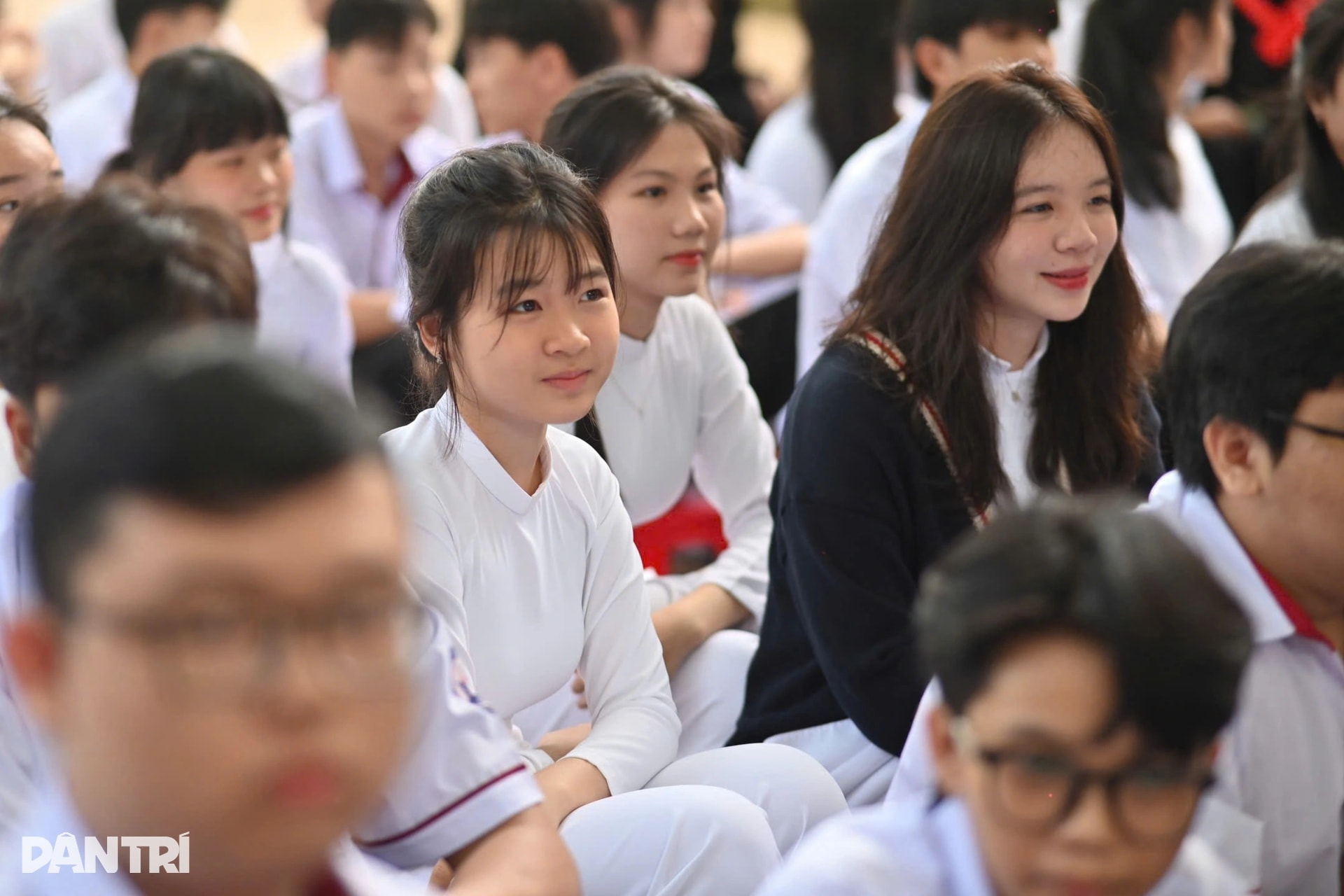 Trao 500 thẻ Bảo hiểm y tế đến học sinh khó khăn tại Cần Thơ - 1 Trao 500 thẻ Bảo hiểm y tế đến học sinh khó khăn tại Cần Thơ - 1