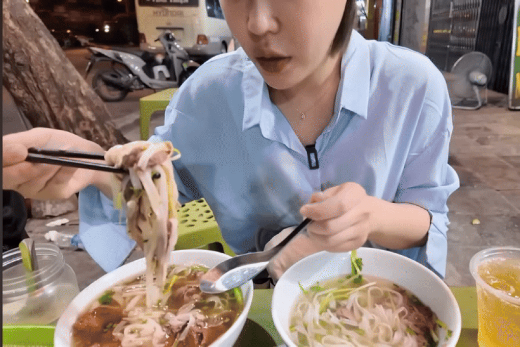 Món quen thuộc ở Hà Nội khiến khách Hàn Quốc gọi liền 2 suất để đã thèm - 2 Món quen thuộc ở Hà Nội khiến khách Hàn Quốc gọi liền 2 suất để đã thèm - 2