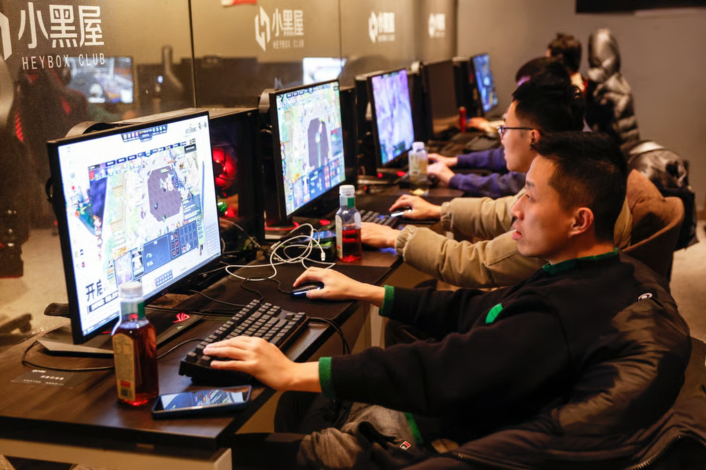Kiếm hơn 36 triệu đồng trong gần 1 tháng nhờ nghề… ép trẻ chơi game - 1