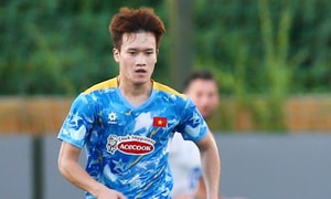 Đội tuyển Việt Nam đánh bại CLB Công an Hà Nội
