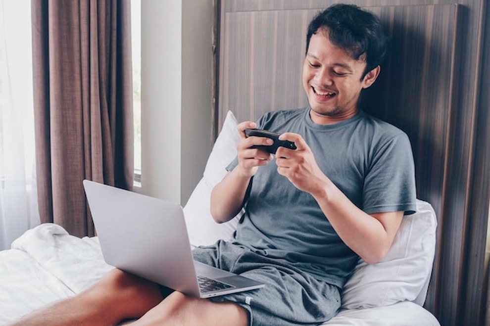 Mỗi lần em rể đến nhà chơi, tôi lại thấy chán chồng mình hơn một chút - 1 Mỗi lần em rể đến nhà chơi, tôi lại thấy chán chồng mình hơn một chút - 1