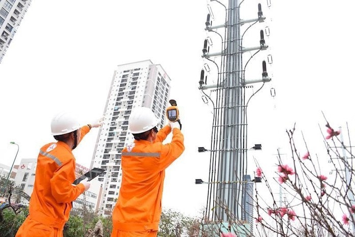 Giá điện sẽ điều chỉnh thế nào nếu phân bổ khoản lỗ gần 45.000 tỉ đồng của EVN?- Ảnh 1.