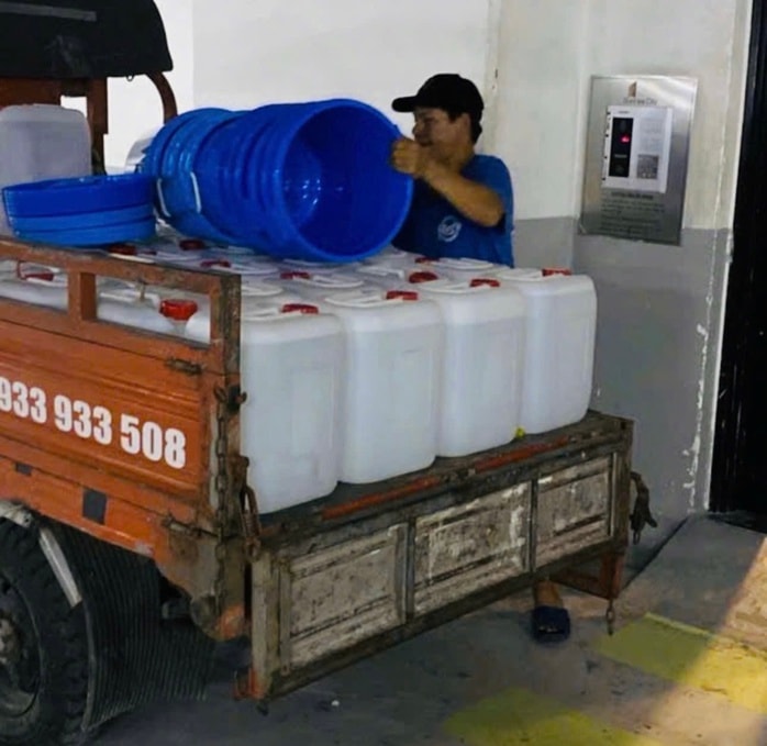 Căn hộ của Phó Chủ tịch Hiệp hội bất động sản TP HCM bị cắt nước suốt 8 tháng- Ảnh 1.