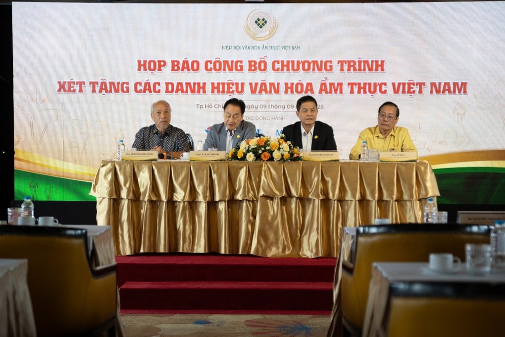 Lần đầu tiên vinh danh Nghệ nhân Văn hóa Ẩm thực Việt Nam - 1 Lần đầu tiên vinh danh Nghệ nhân Văn hóa Ẩm thực Việt Nam - 1